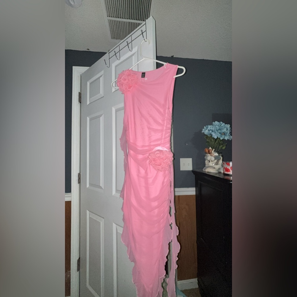 SHEIN Pink Ruffled Top